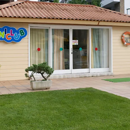Ght Oasis Park &
