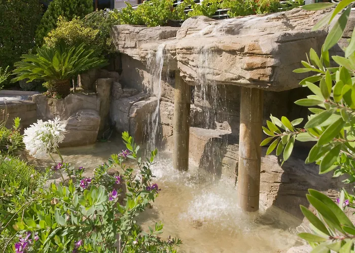 Ght Oasis Park &