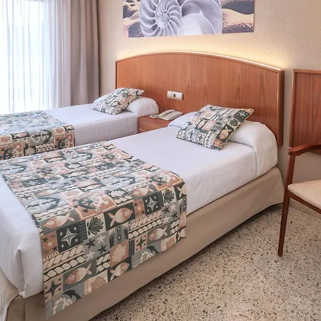 Ght Oasis Park & מלון 4*