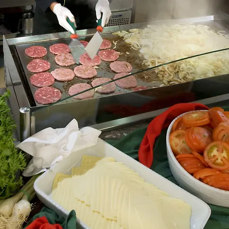 Ght Oasis Park & ホテル リョレート・デ・マル